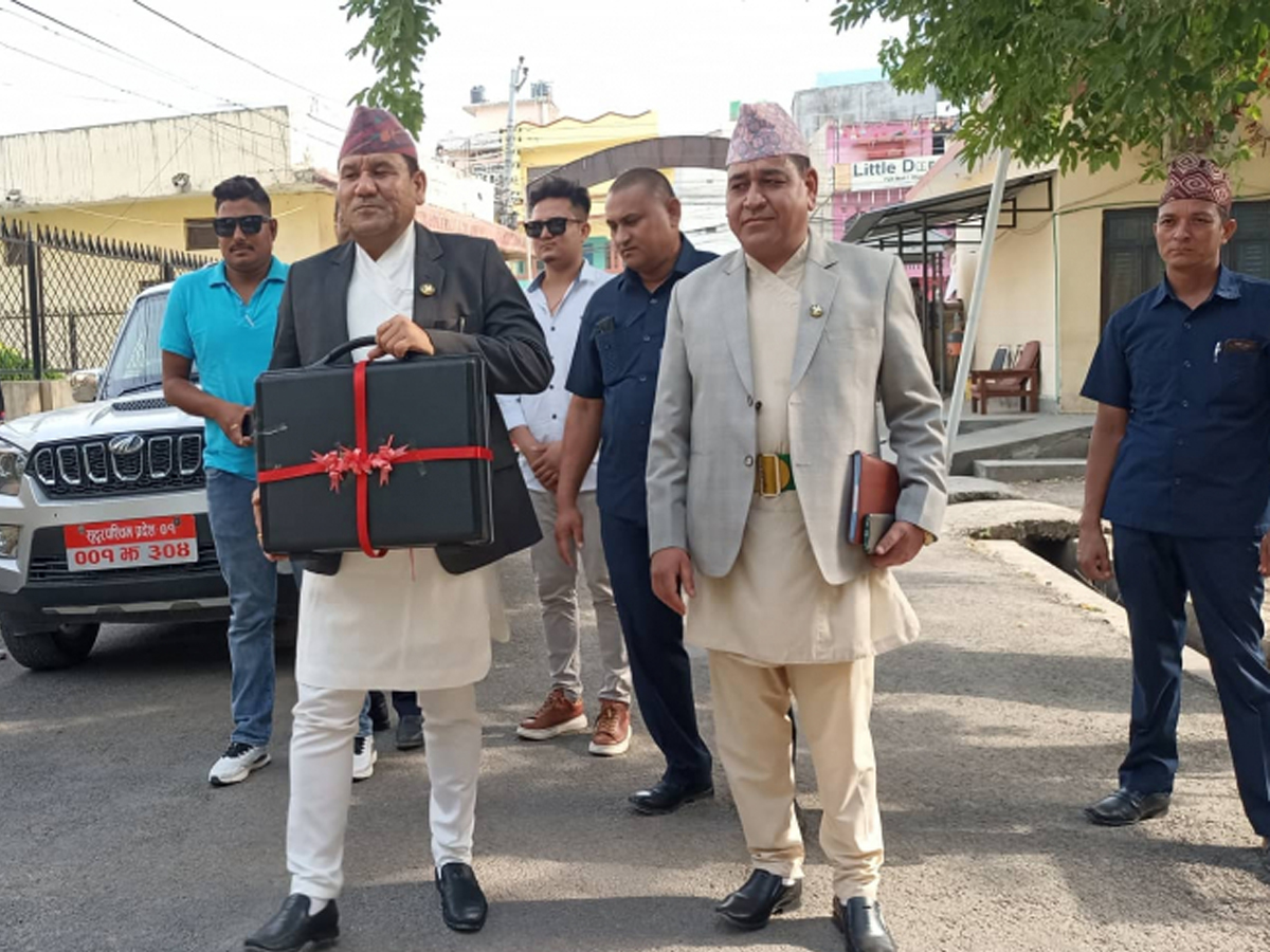 बैतडीको सतबाँझ–श्रीभावर र पाटन–पञ्चेश्वर सडकमा प्रदेश सरकारको बजेट 